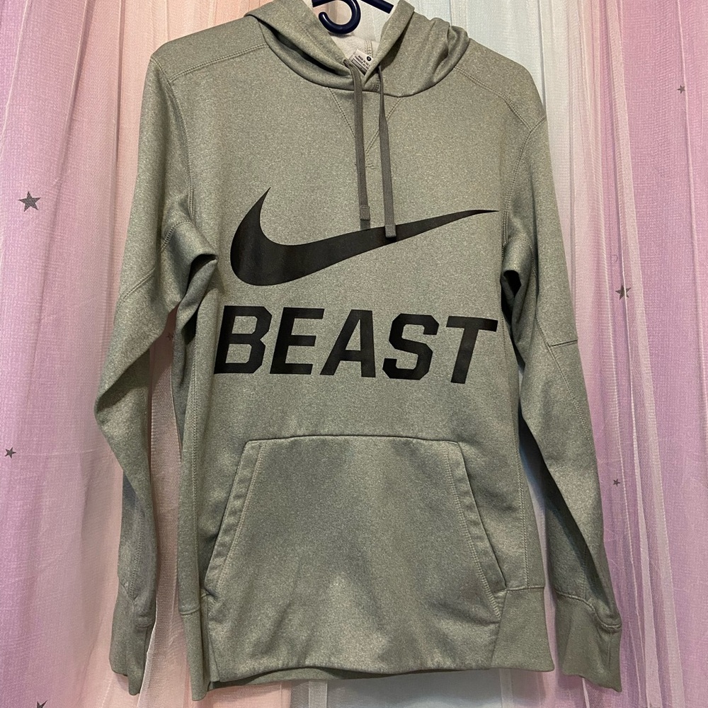 Nike small men’s hoodie